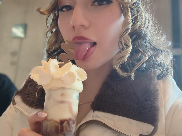 ElizaCanterville - Porno na żywo i seks kamera - 28138103