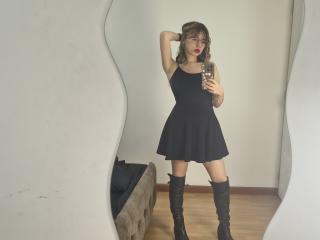 ElizaCanterville - Live porn &amp; sex cam - 28138211