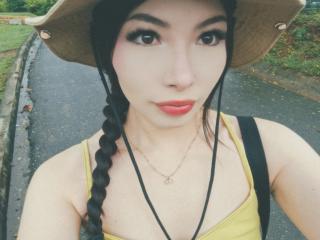 См. подробные сведения о модели ViolettaLeroy