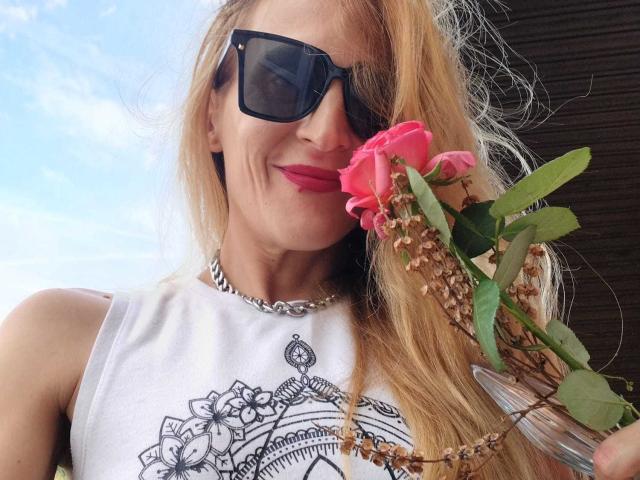 AssistentLady - Live sex cam - 28141247