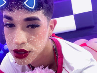 См. подробные сведения о модели BriggitteLove