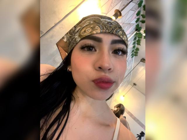 ZoeRedds - Live sexe cam - 28144157