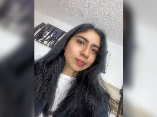 ZoeRedds - Live porn &amp; sex cam - 28144229