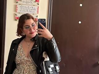 AdelaTaylor - Live porn &amp; sex cam - 28145087