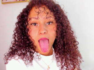 См. подробные сведения о модели SofiaPassionne