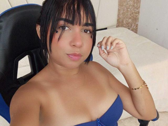 AliceSmity - Live porn &amp; sex cam - 28147313