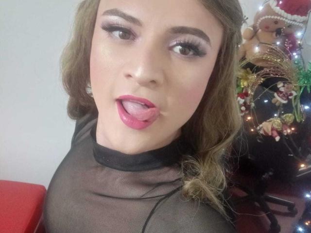 CattaSmithTs - Live sex cam - 28148126