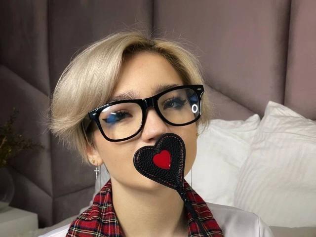 MeganLora-hot - Live sex cam - 28148849