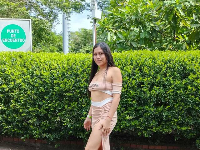 ValentinaMoreau - Camera khiêu dâm &amp; quyến rũ trực tiếp - 28151213