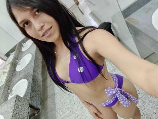 ValentinaMoreau - Live porn &amp; sex cam - 28151219