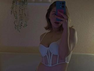 См. подробные сведения о модели EmmaRiveraa