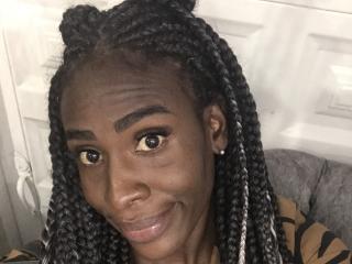 См. подробные сведения о модели SamaraaJackson69