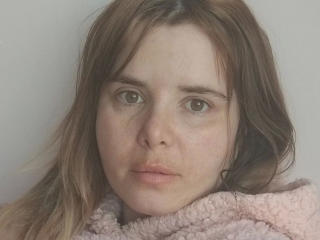 См. подробные сведения о модели ElenaSchatz-hot