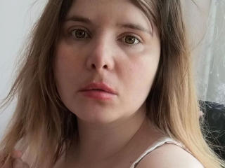 См. подробные сведения о модели ElenaSchatz-hot