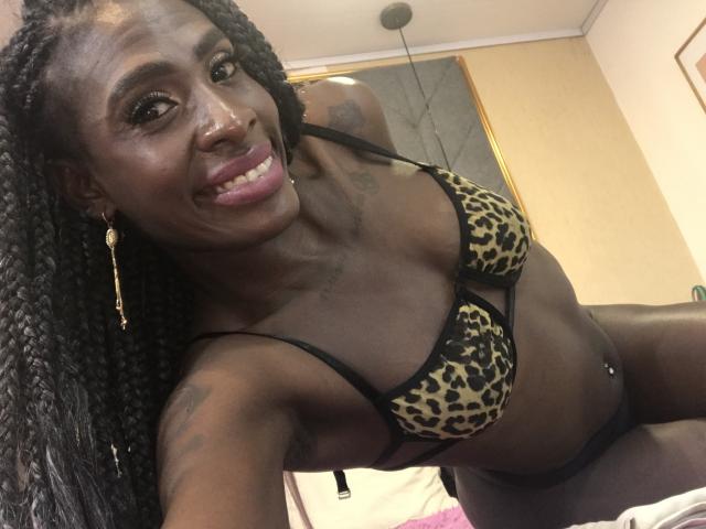 SamaraaJackson69 - Live sexe cam - 28153601