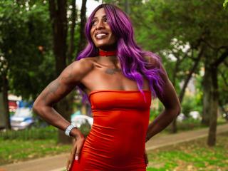 См. подробные сведения о модели SamaraaJackson69