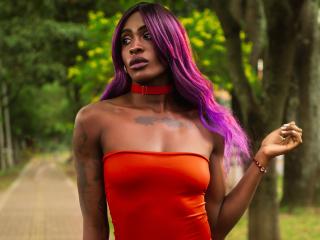 См. подробные сведения о модели SamaraaJackson69