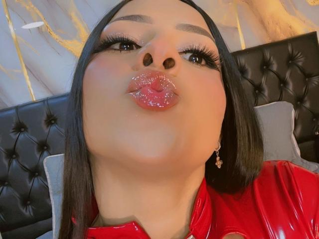 LindaFrancoo - сексуальная веб-камера в реальном времени - 28154276