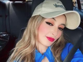 См. подробные сведения о модели MelissaWendy