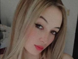 См. подробные сведения о модели MelissaWendy