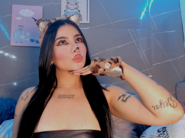 NatallieBlue - Live sex cam - 28155716