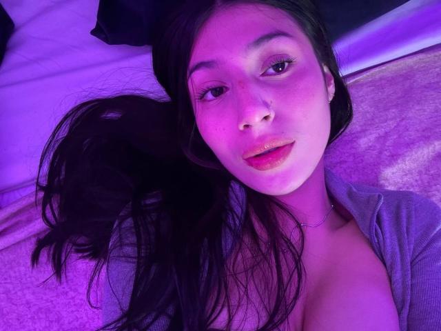 SophieBeaumont - Live porn &amp; sex cam - 28155845