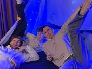 TravisJosephJason - Live porn &amp; sex cam - 28157948