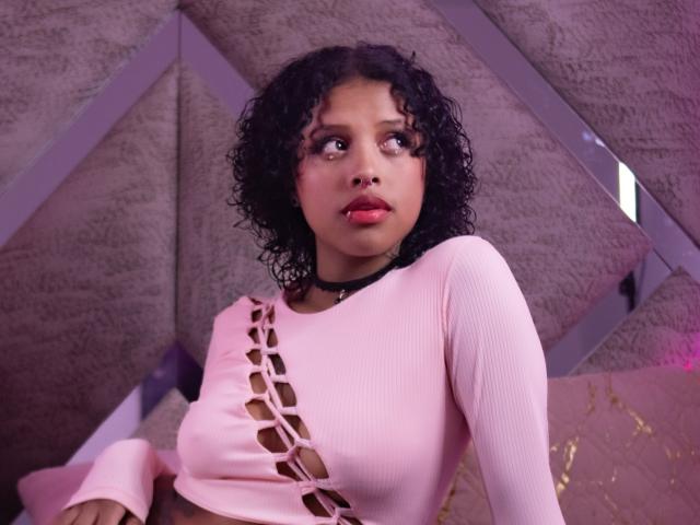 LunaKeller - Live porn &amp; sex cam - 28158551