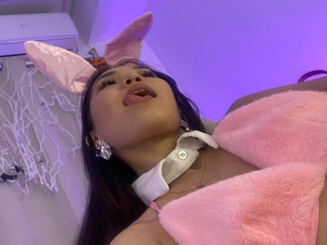 DivineMadness - Élő pornó és szexkamera - 28160417