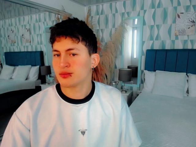 AxelSavage - Sexe cam en vivo - 28162199