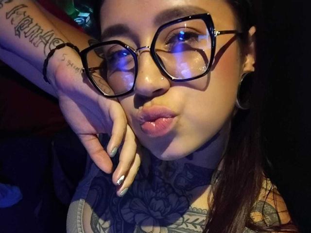 AmberKeller - Live porn &amp; sex cam - 28163264