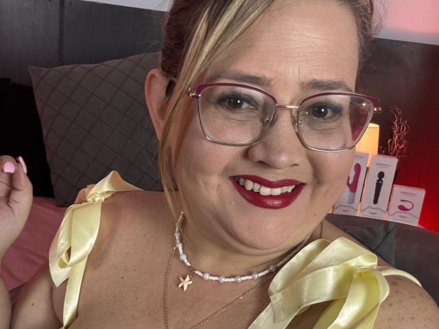 CurvyRosse - Live porn &amp; sex cam - 28163402