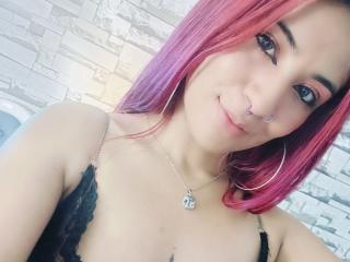 LarissaMiller - Live sex cam - 28167368