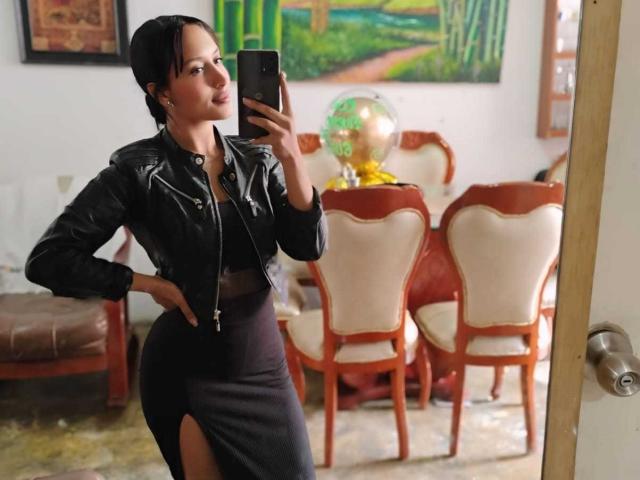 NicolleGlory - Live porn &amp; sex cam - 28168472