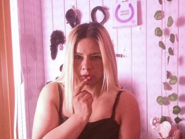 KathaleyaGrayyAss - Live porno og sexkamera - 28169690