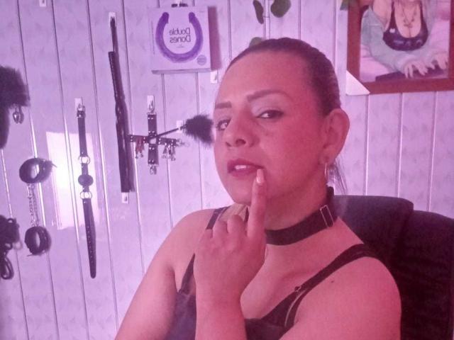 KathaleyaGrayyAss - Live porn &amp; sex cam - 28169693