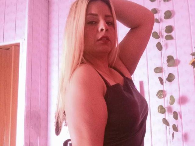 KathaleyaGrayyAss - Sexe cam en vivo - 28169711