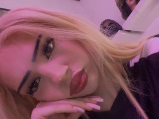 KashKleo - Live sex cam - 28171841