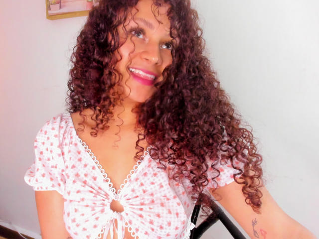 SofiaPassionne - Live porn &amp; sex cam - 28172774