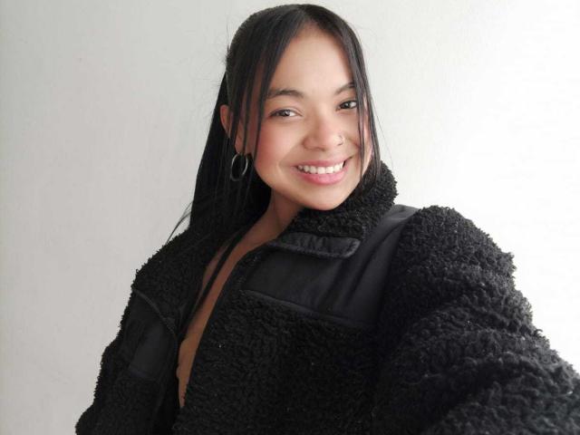 SoleneFontaine - Porno na żywo i seks kamera - 28175933