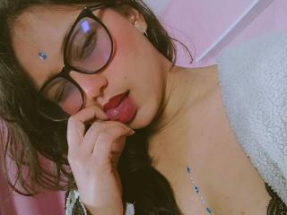 Prikaži popoln profil modela AzulMoon