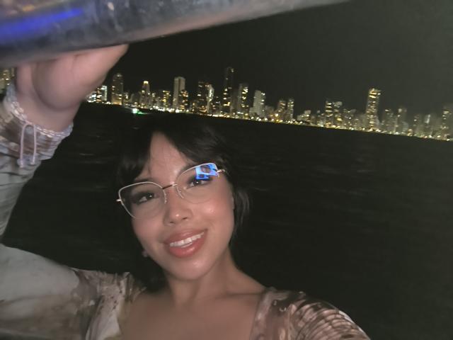 Heyly - Porno na żywo i seks kamera - 28182329