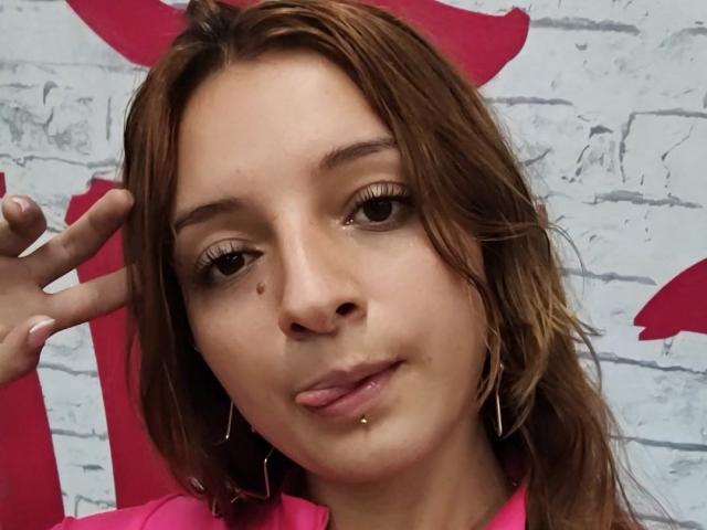 SaarahJones - Live porn &amp; sex cam - 28183349