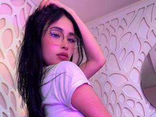 Prikaži popoln profil modela MiaRousel