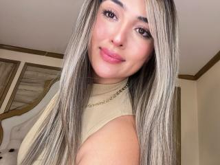 MaeCollins - Live porn &amp; sex cam - 28184930