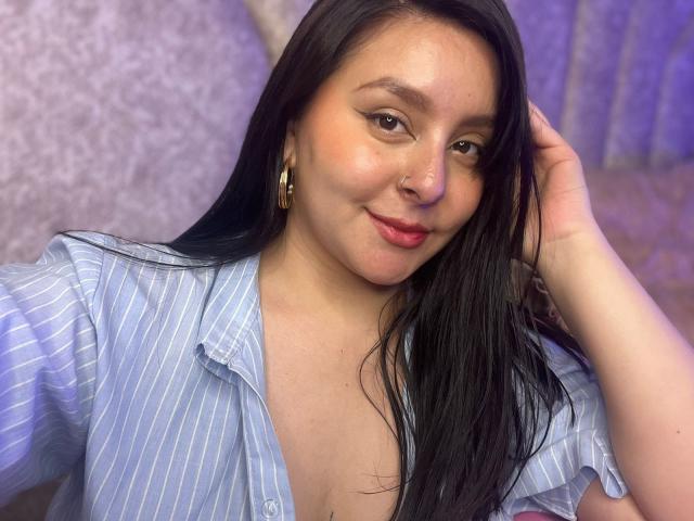 EmaJames - Live sex cam - 28185977