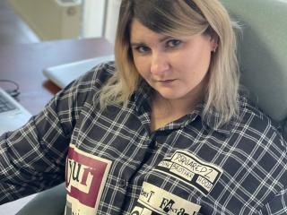 Prikaži popoln profil modela MinistraX