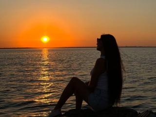 Prikaži popoln profil modela Viollia