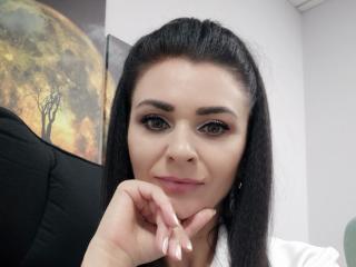 Prikaži popoln profil modela Viollia