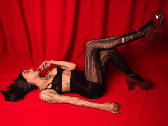 SalomeMille - Live porn &amp; sex cam - 28192295